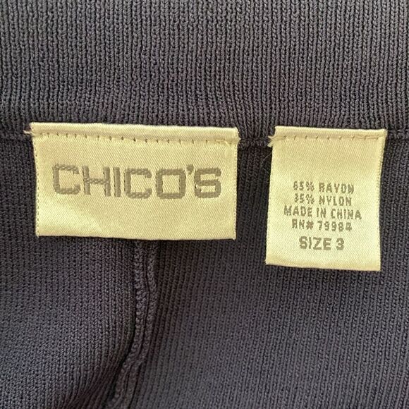 Chico’s navy blue straight leg stretchy cropped pants - Picture 4 of 9